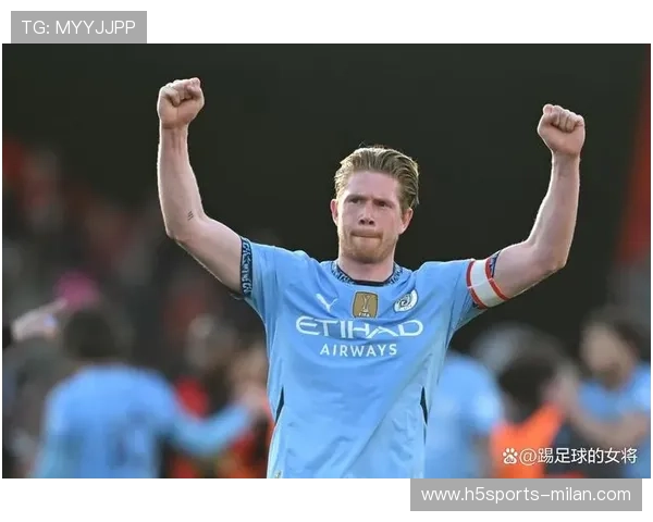 德布劳内绕过防守送出横传：曼城中场大师的艺术