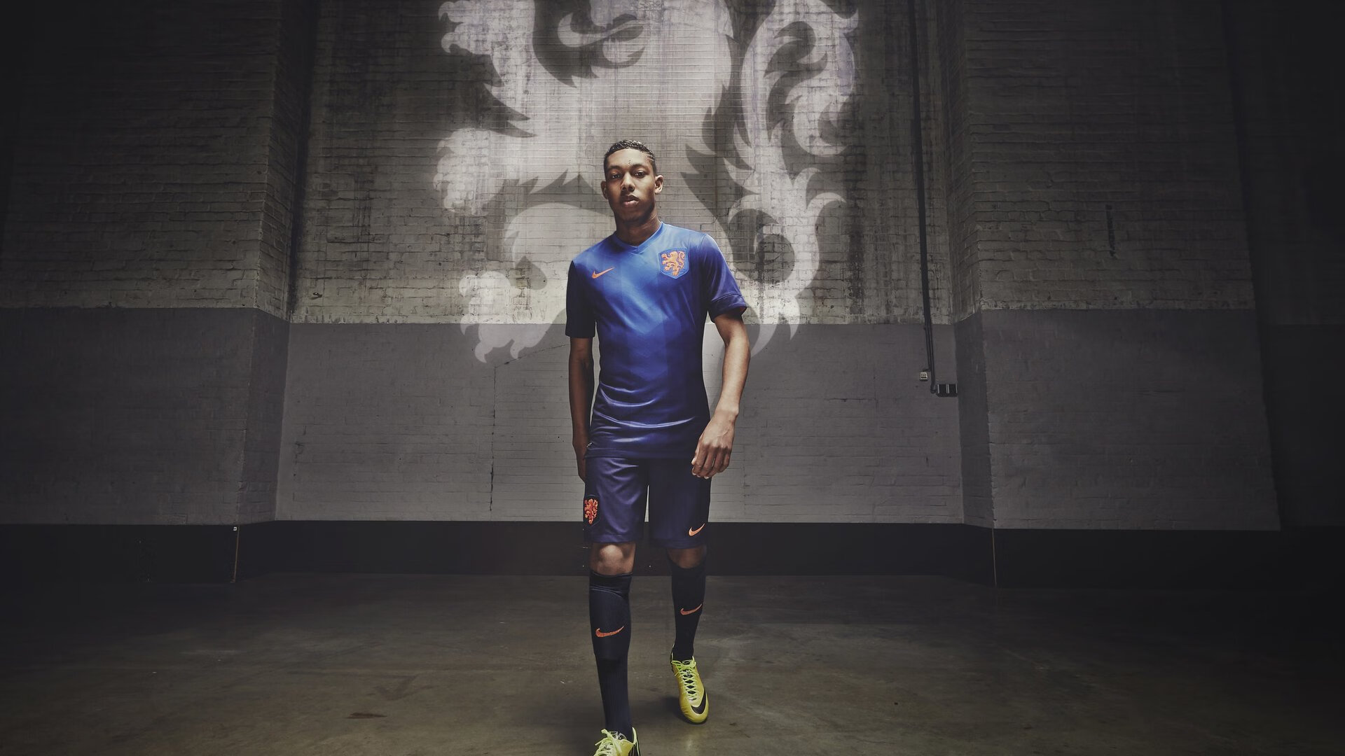 体育新闻中心激战全场实录